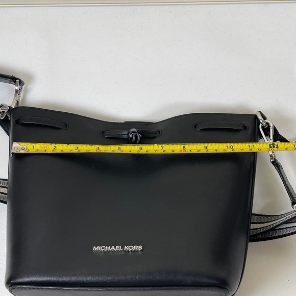 Michael Kors Eden Black Leather Bucket Bag Crossbody Adjustable Strap MK Charm - Picture 10 of 12